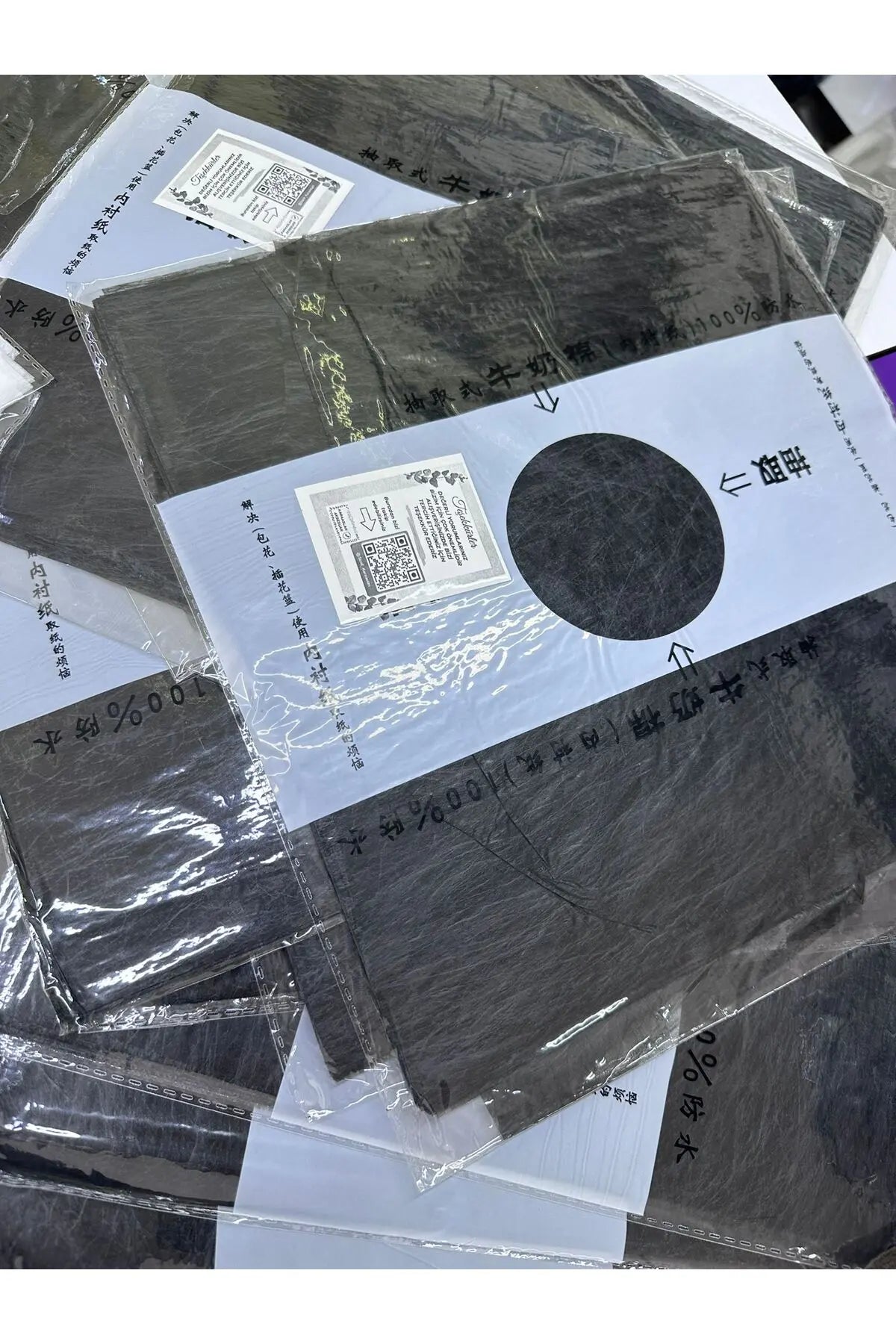 Siyah Renk Süt Kağıt Pelur Kağıdı Çiçek Aranjmanı Hediye Süsleme28*28 Pakette 36 Adet