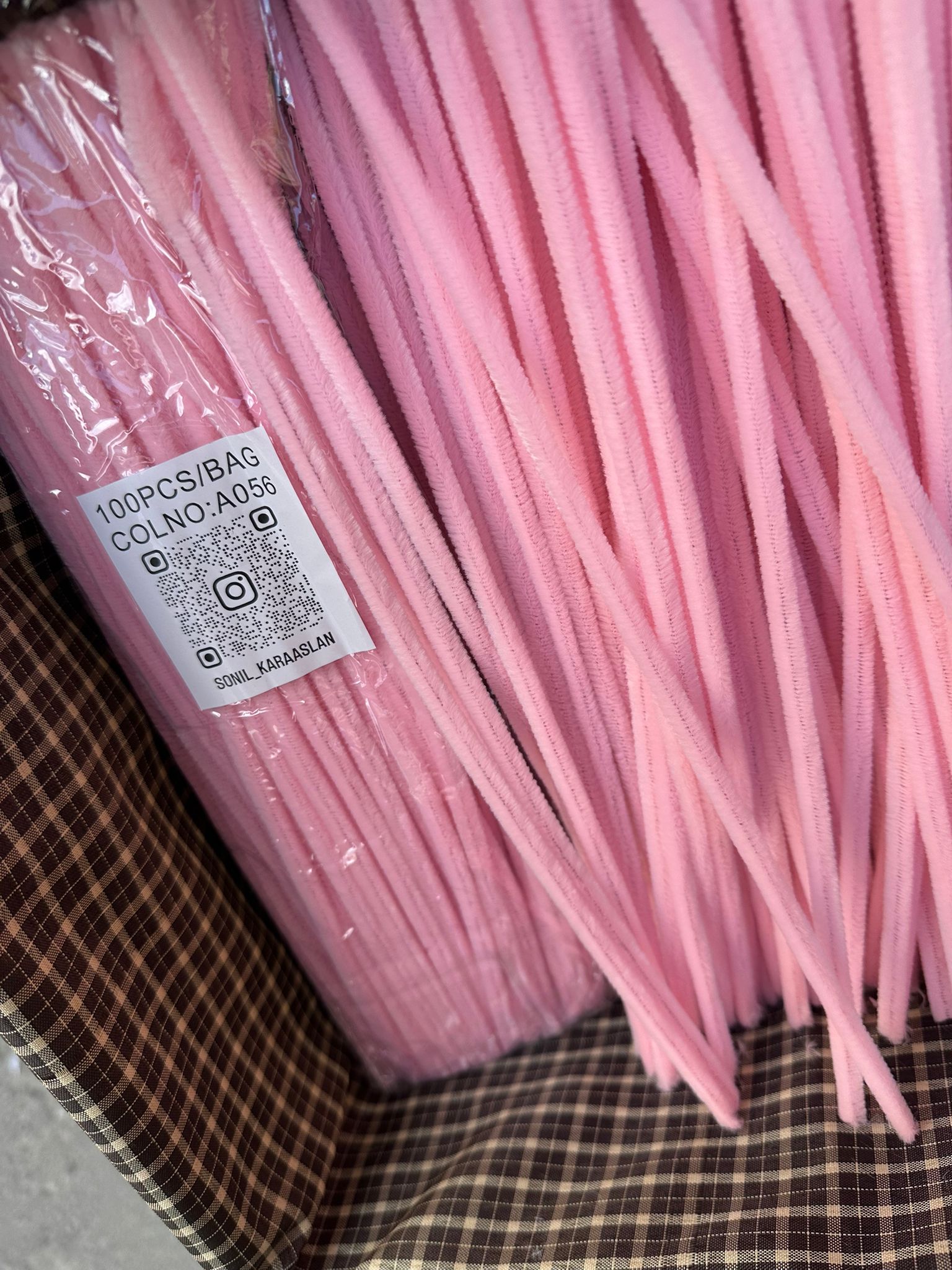 ŞÖNİL 100 LÜ PEMBE A056 RENK KOD 30 CM -🛍️ YOĞUN TÜYLÜ HOBİ ÇUBUĞU TEL EL İŞİ 100 LÜ PAKET💐