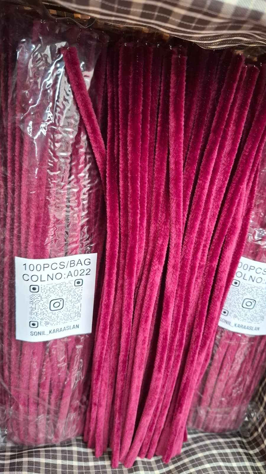 RENK KOD A022 ŞÖNİL 100 LÜ VİŞNE BORDOSU 30 CM -🛍️ YOĞUN TÜYLÜ HOBİ ÇUBUĞU TEL 100 LÜ PAKET💐