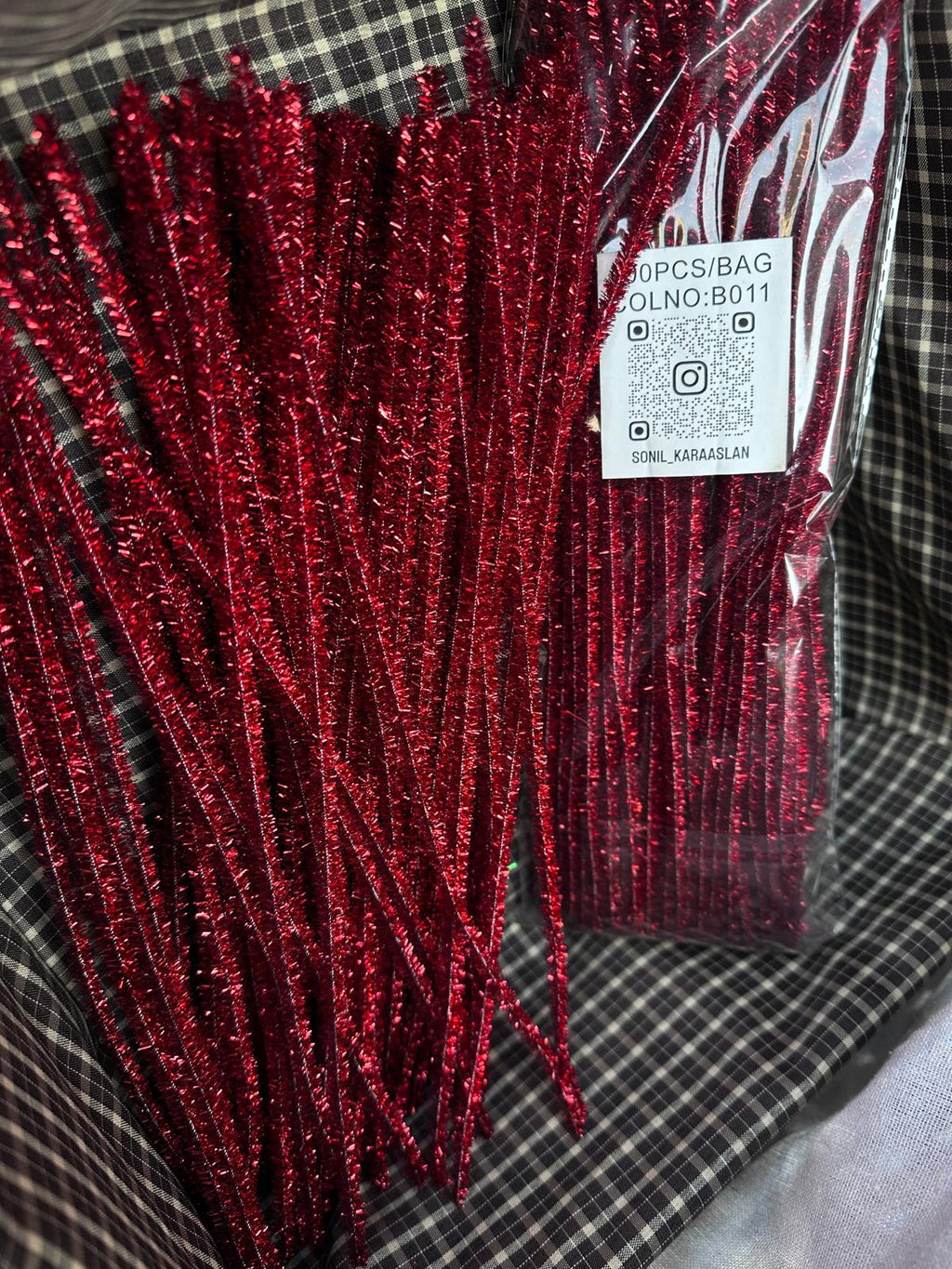 ŞÖNİL 100 LÜ SİMLİ KIRMIZI RENK KOD B011 30 CM -🛍️ YOĞUN TÜYLÜ HOBİ ÇUBUĞU EL İŞİ 100 LÜ PAKET💐