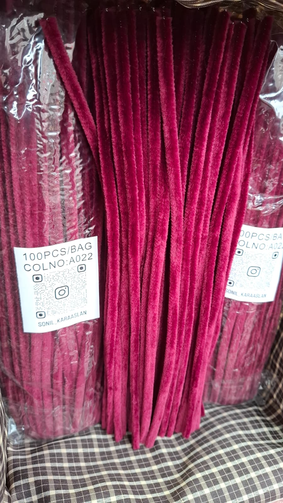 RENK KOD A022 ŞÖNİL 100 LÜ VİŞNE BORDOSU 30 CM -🛍️ YOĞUN TÜYLÜ HOBİ ÇUBUĞU TEL 100 LÜ PAKET💐