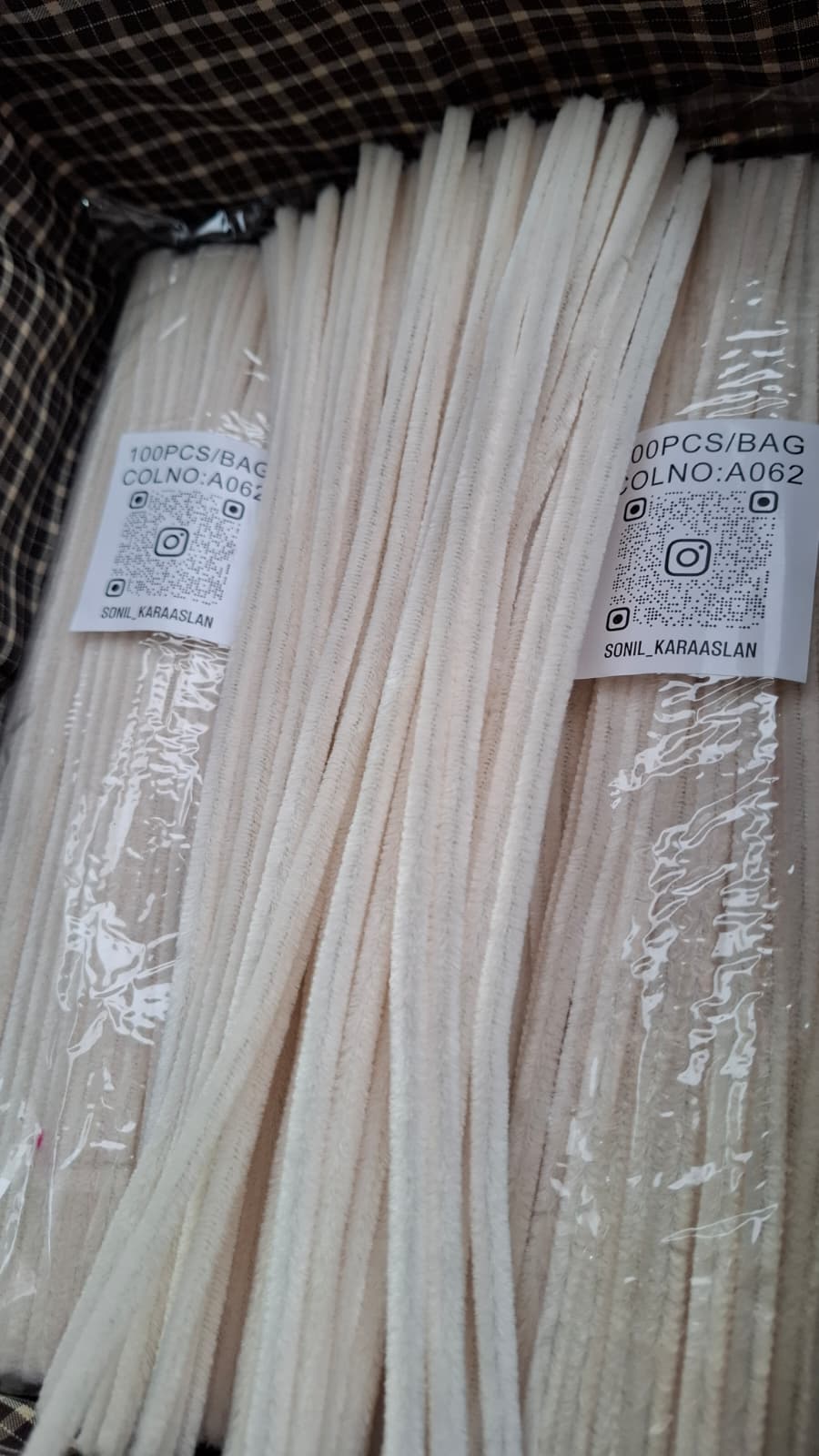 ŞÖNİL 100 LÜ KREM RENK KOD A062 30 CM -🛍️ YOĞUN TÜYLÜ HOBİ ÇUBUĞU TEL EL İŞİ 100 LÜ PAKET💐