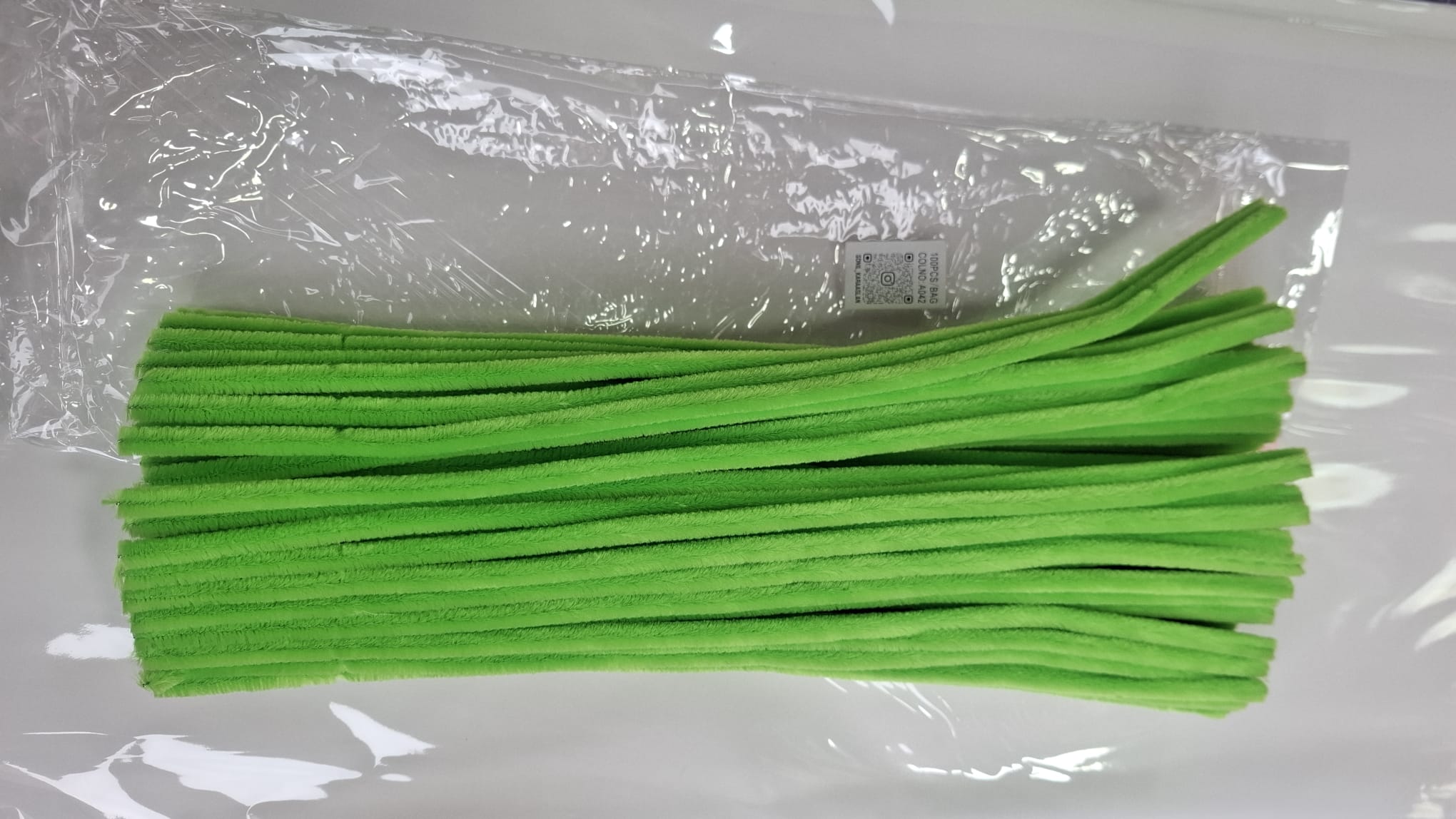 ŞÖNİL 100 LÜ YEŞİL RENK KOD A042 30 CM -🛍️ YOĞUN TÜYLÜ HOBİ ÇUBUĞU TEL EL İŞİ 100 LÜ PAKET💐