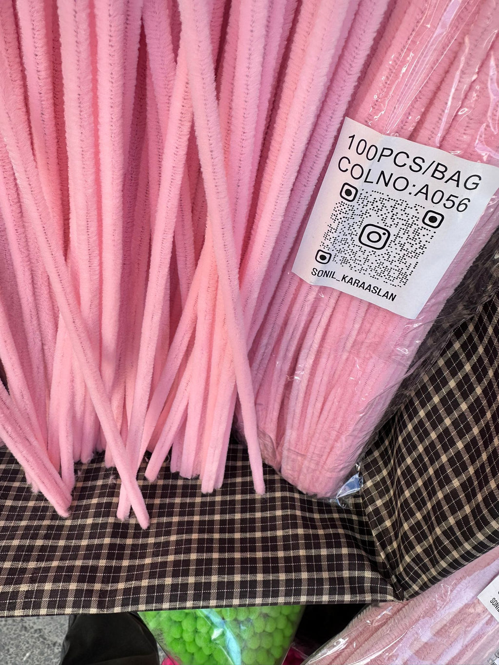 ŞÖNİL 100 LÜ PEMBE A056 RENK KOD 30 CM -🛍️ YOĞUN TÜYLÜ HOBİ ÇUBUĞU TEL EL İŞİ 100 LÜ PAKET💐