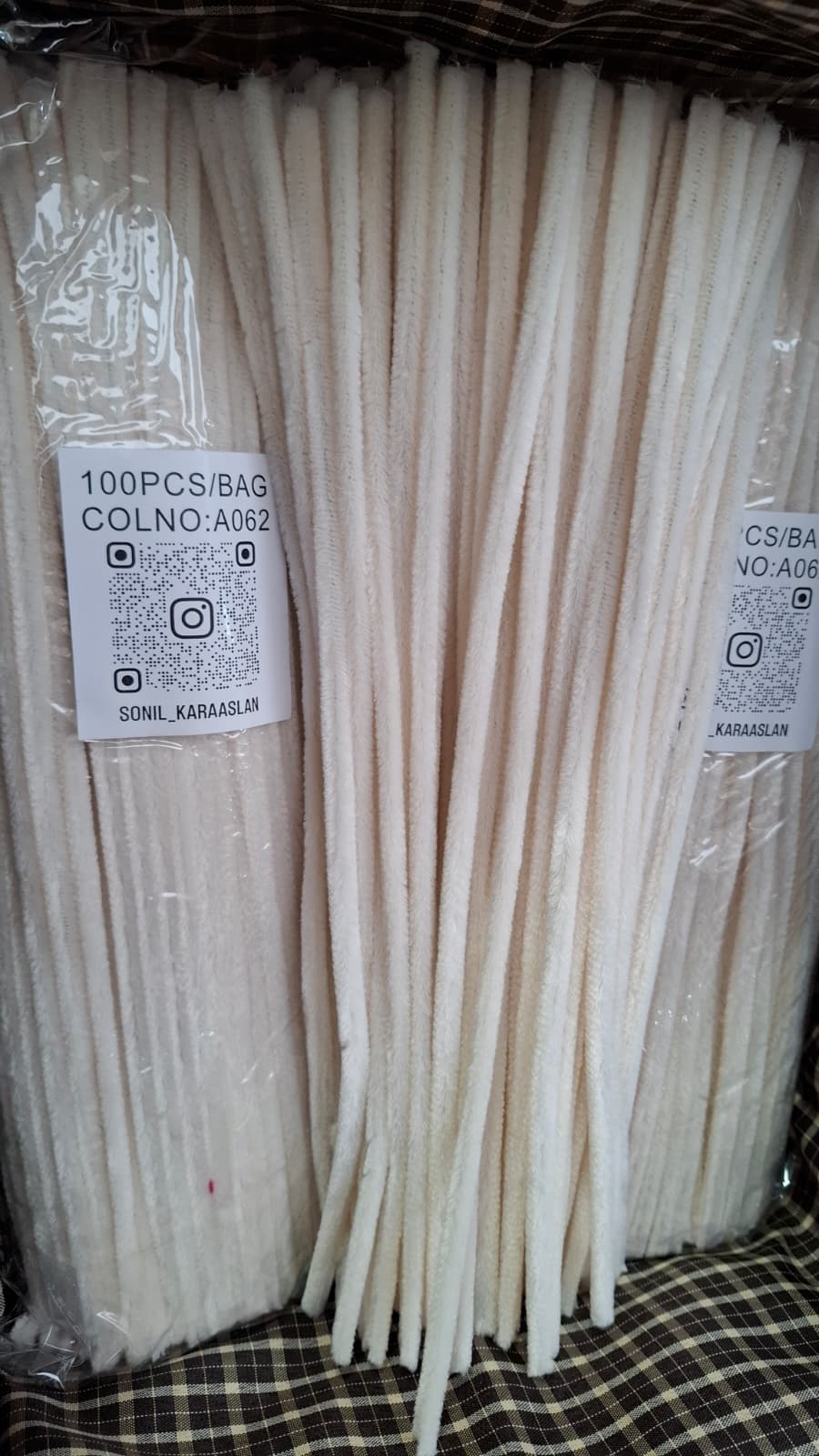 ŞÖNİL 100 LÜ KREM RENK KOD A062 30 CM -🛍️ YOĞUN TÜYLÜ HOBİ ÇUBUĞU TEL EL İŞİ 100 LÜ PAKET💐