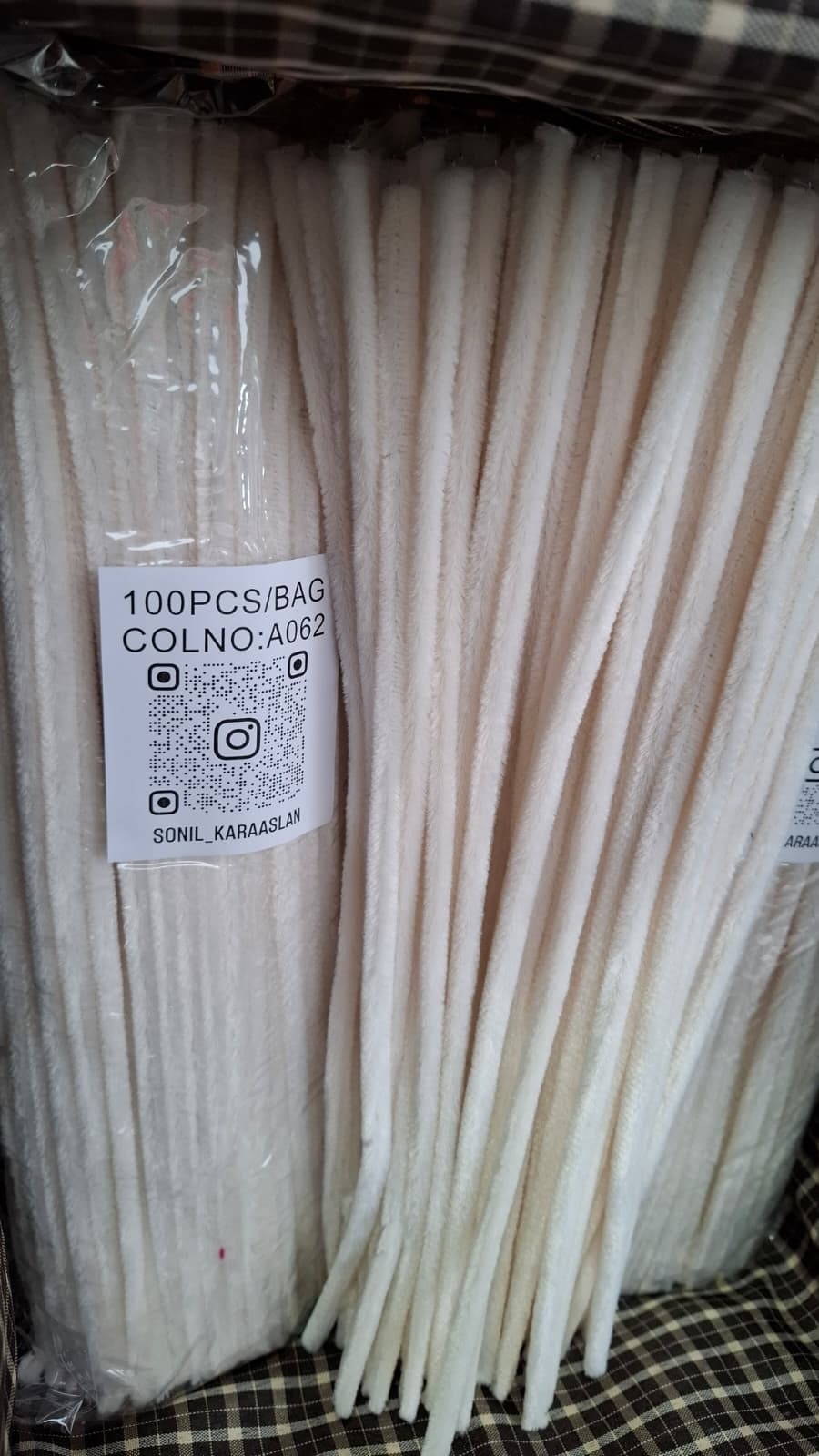 ŞÖNİL 100 LÜ KREM RENK KOD A062 30 CM -🛍️ YOĞUN TÜYLÜ HOBİ ÇUBUĞU TEL EL İŞİ 100 LÜ PAKET💐