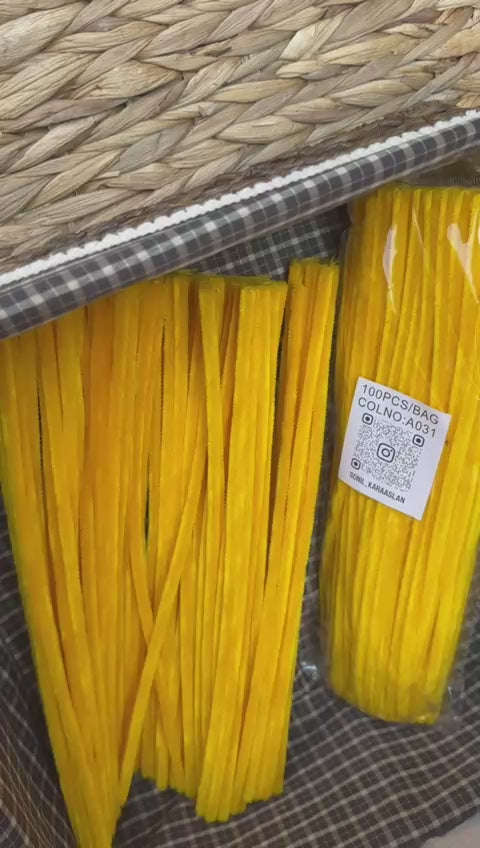 Koyu Sarı Şönil Renk Kod A031 100 Adet“Dekoratif Şönil Çiçek – Doğum Günü / Kına